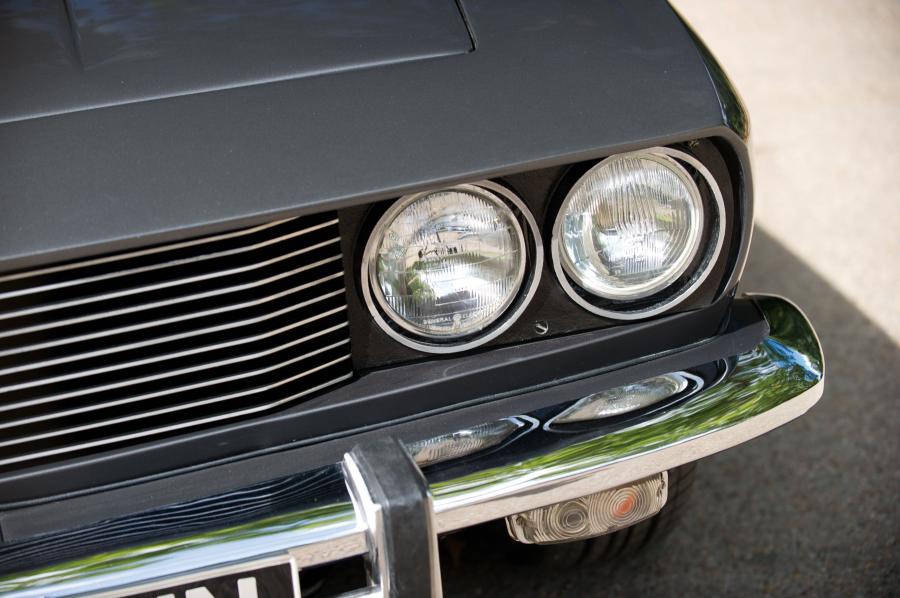Детали экстерьера Jensen Interceptor III Convertible 1974 года  (WW) (фото 6 из 19)